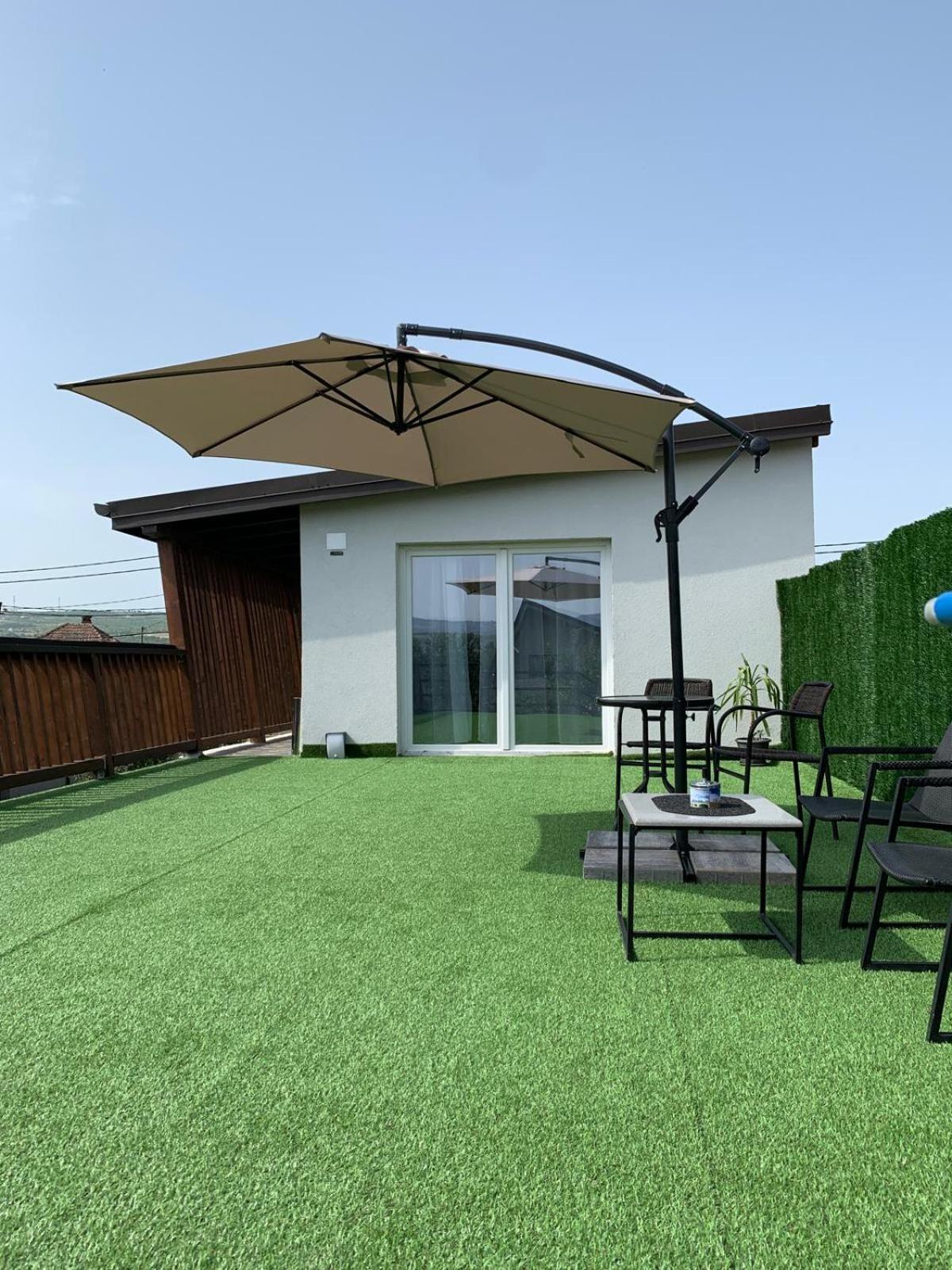 Luxus Cluj Airport Apartments Eksteriør billede