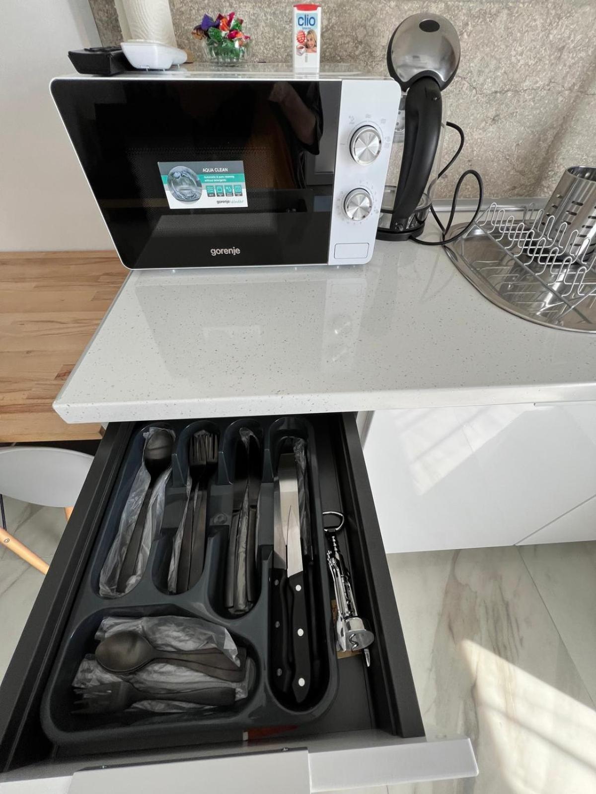 Luxus Cluj Airport Apartments Eksteriør billede