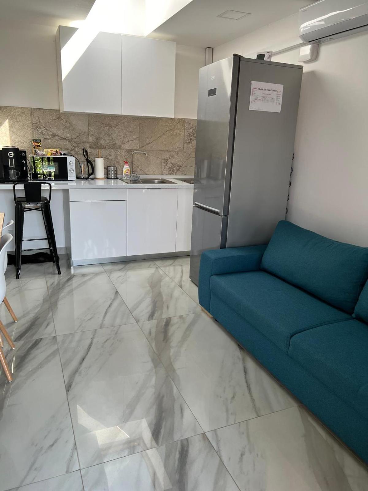 Luxus Cluj Airport Apartments Eksteriør billede