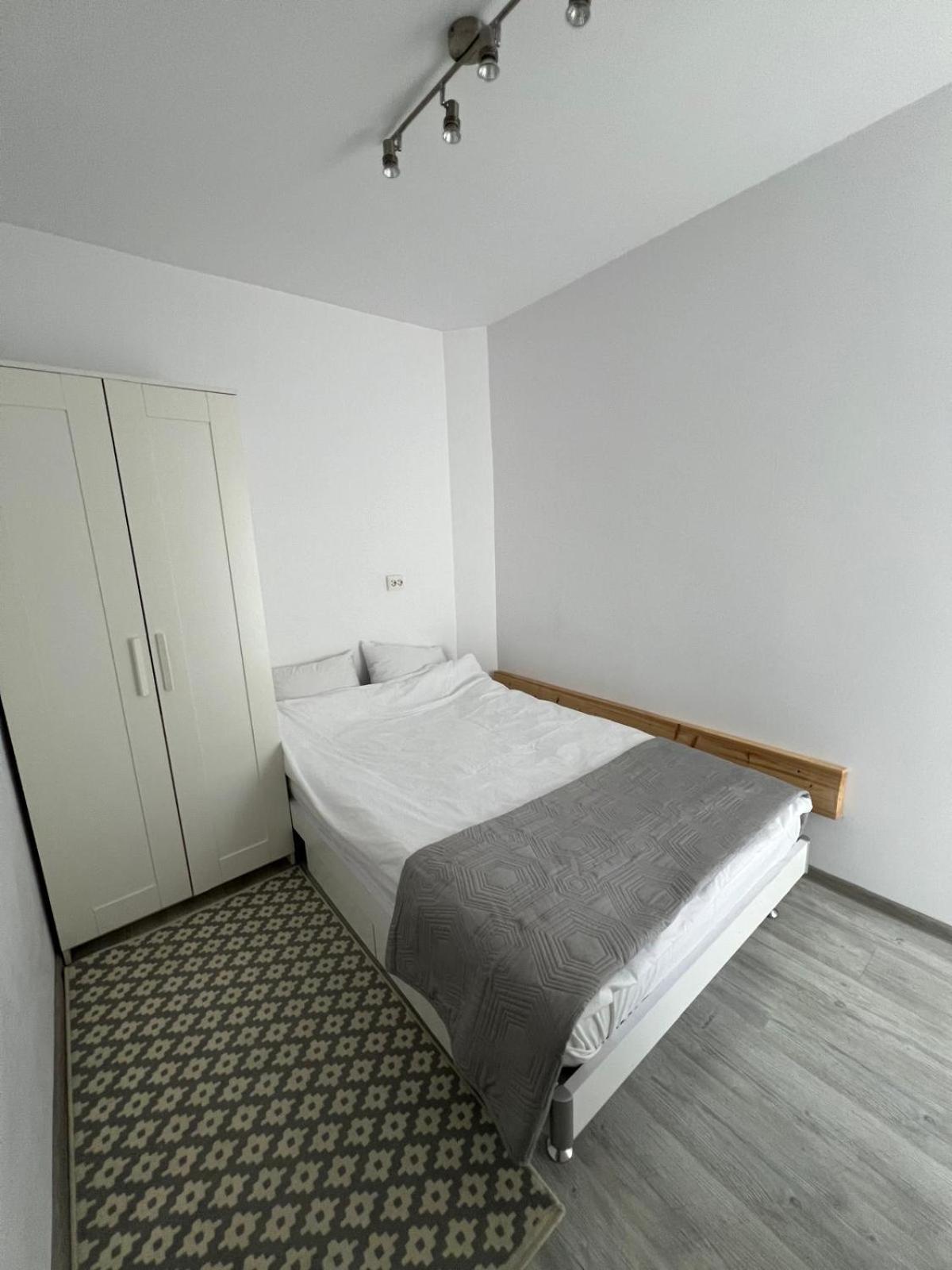 Luxus Cluj Airport Apartments Eksteriør billede