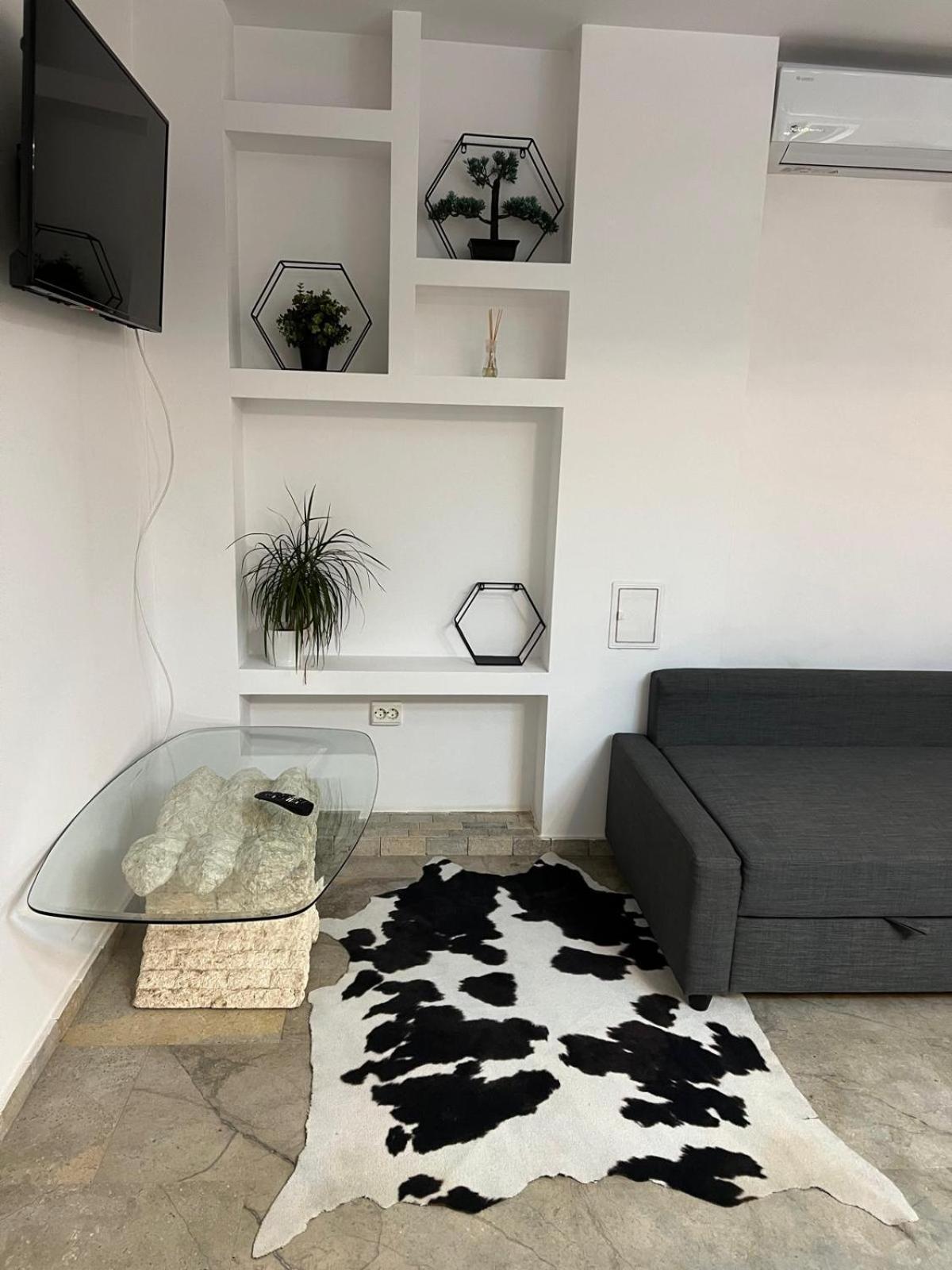 Luxus Cluj Airport Apartments Eksteriør billede