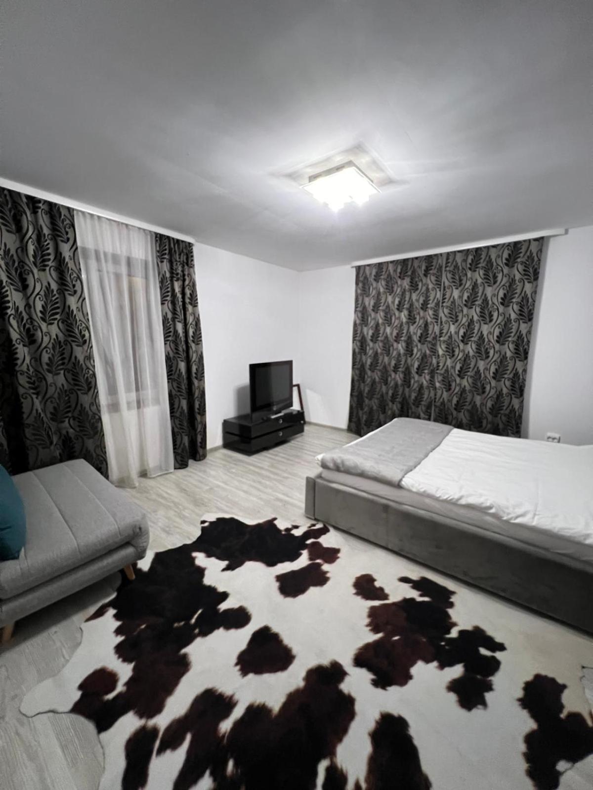 Luxus Cluj Airport Apartments Eksteriør billede